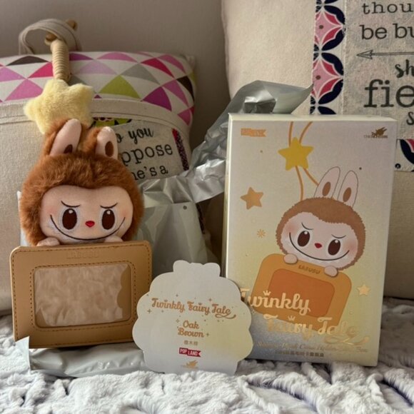 POP LAND THE MONSTERS Twinkly Fairy Tale Plush Card Holder - Oak Brown - Picture 1 of 9